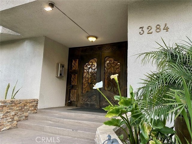 Building Photo - 3284 Barham Blvd Unit 304