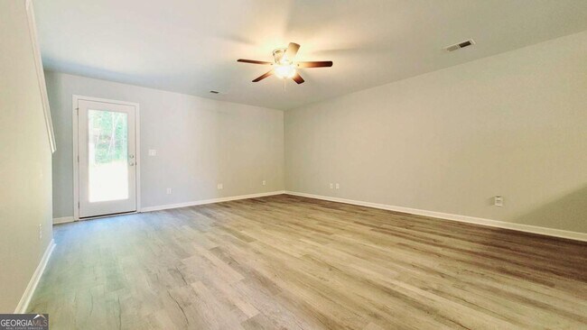 Photo - 2566 Piering Dr