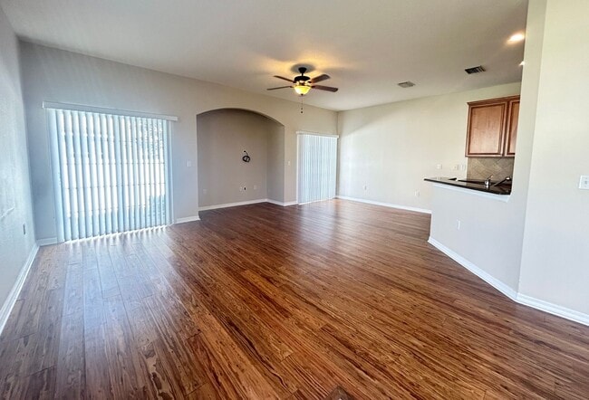 Photo - 3 bedroom, 2.5 bath, 2 car garage in a Qui...