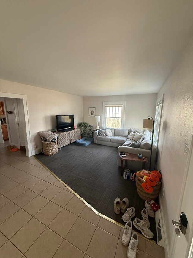 Photo - 2827 Wood St