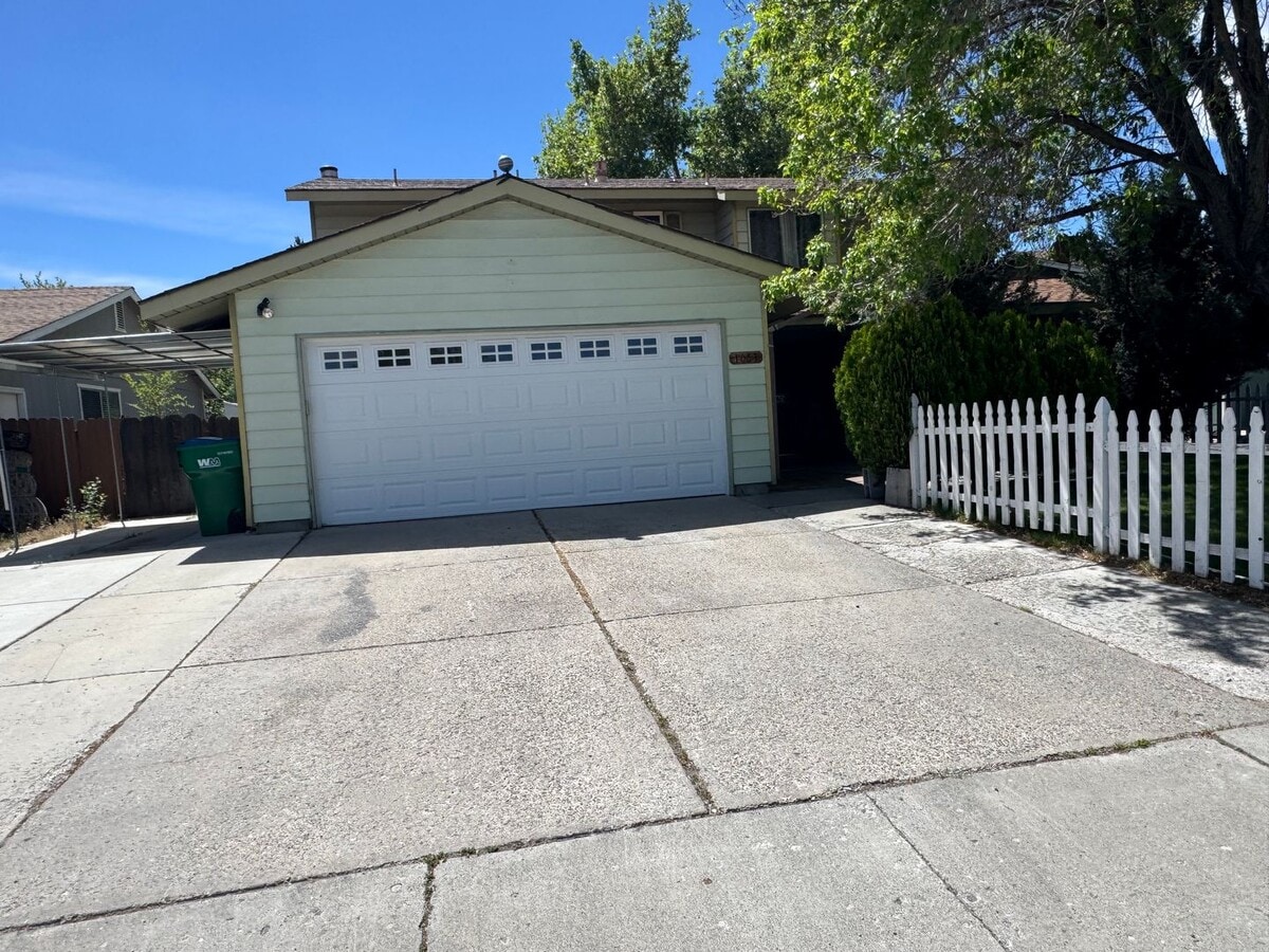 Photo - Four Bedroom in Sparks