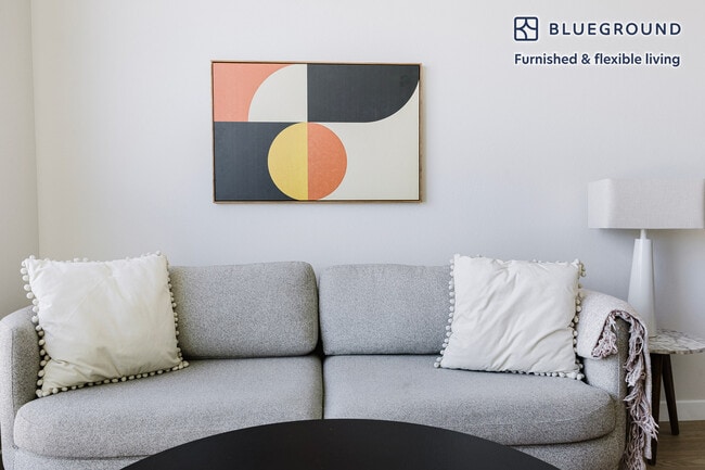 Photo - 200 Mesnager St Unidad SI FL5-ID1242