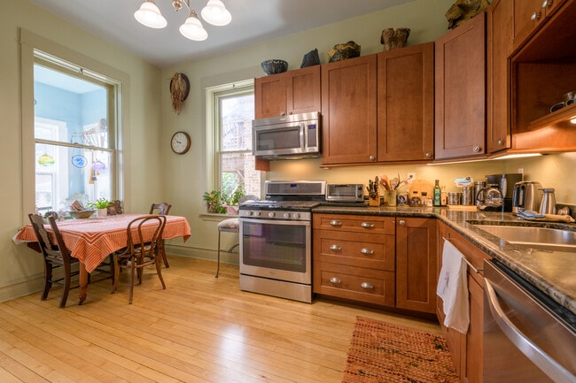 Photo - 2627 N Mozart St Unit 1