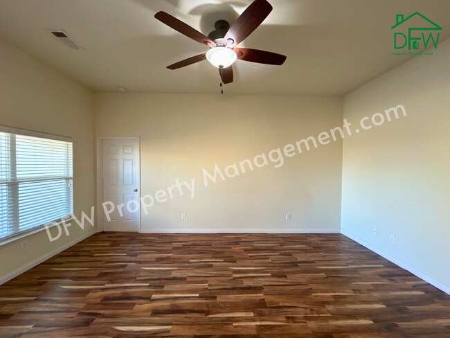 Photo - 10009 Iron Ridge Dr