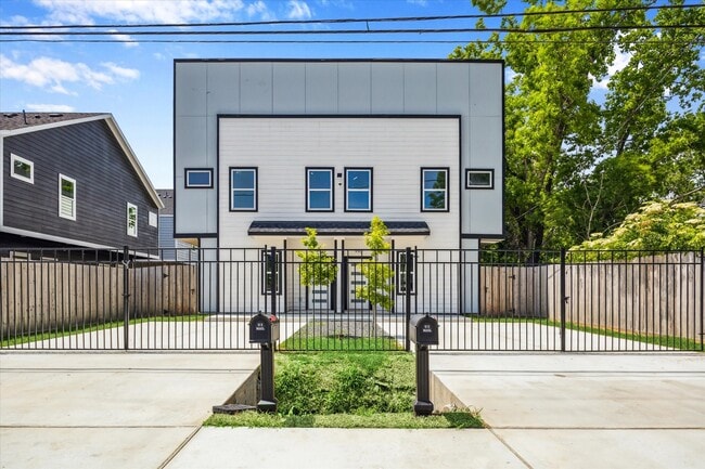 Building Photo - 992 Marjorie St Rental