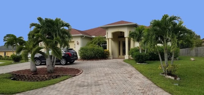Photo - 414 SW Cherryhill Rd Casa