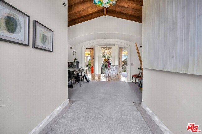 3110 Benedict Canyon Drive