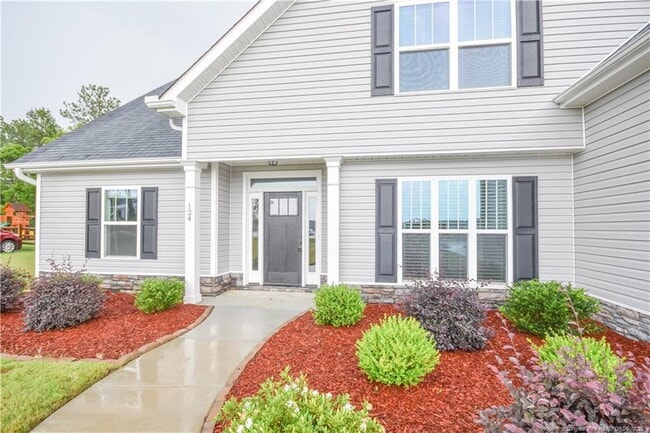 Photo - 124 Summer Creek Ln