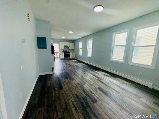 Photo - 898 Hancock Ave Unidad 3