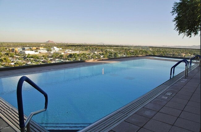 Photo - 4808 N 24th St Unidad 606