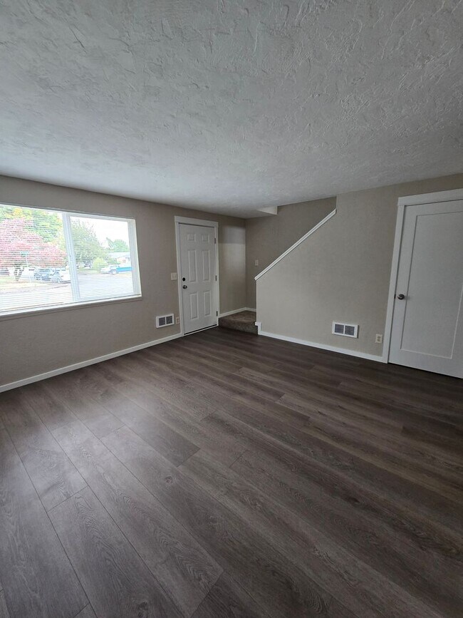 3717-3719 Burkhart St SE Unit 3719-BU