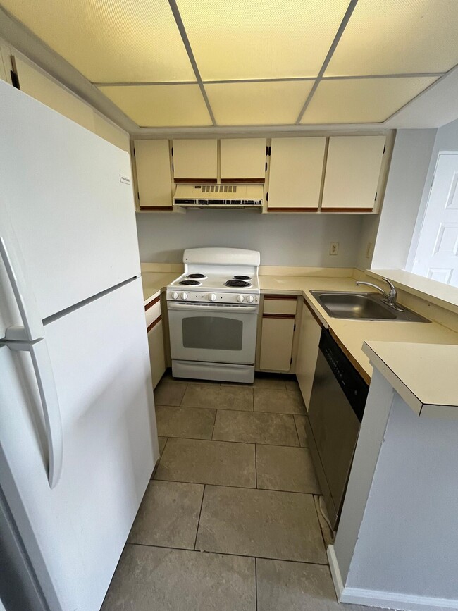 Photo - 718 Executive Center Dr Unit 22