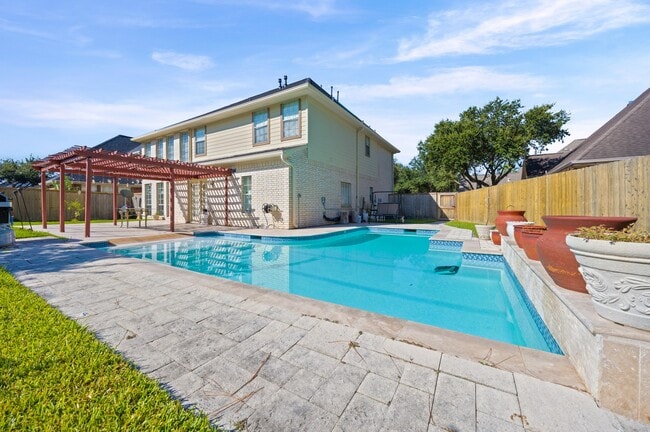 Photo - 3202 Enclave Trail