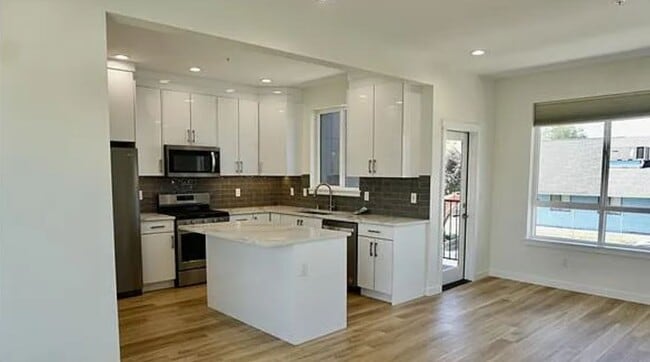 Photo - 4201 S Holden St