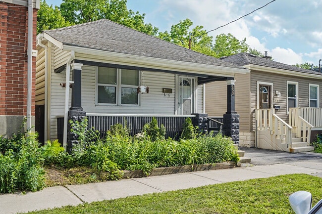 Photo - Cute 2 bedroom detached in up and coming SOHO – $1,999/Month + Utilities | Available July 1st