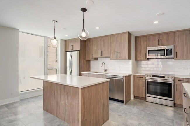 Photo - 227 E Walton Pl Unit 2E