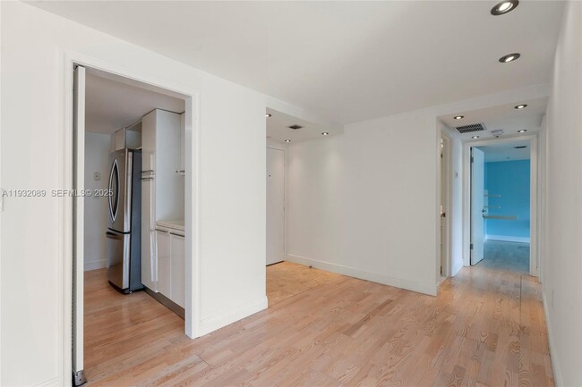 Photo - 199 Ocean Ln Dr Unidad 611