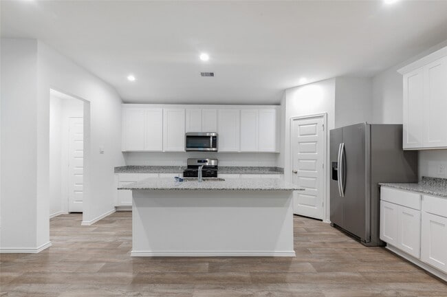 Photo - 7418 Elm Lndg Ln