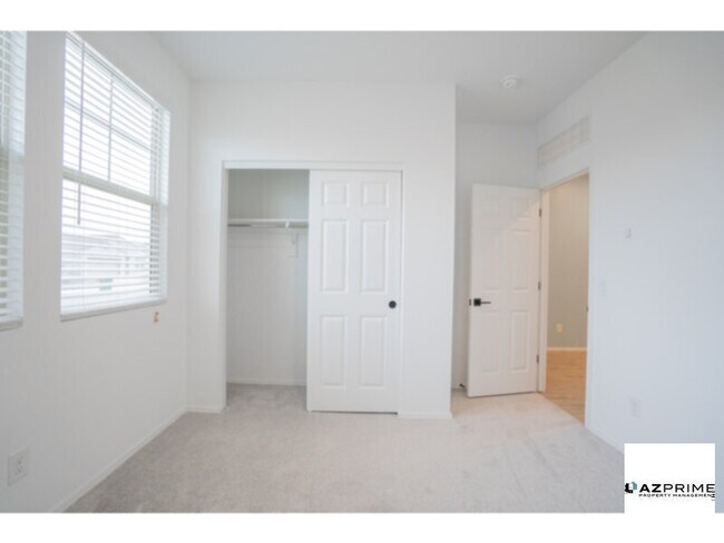 Photo - Spacious 4/3 Maricopa House - Comfort &amp; Style!