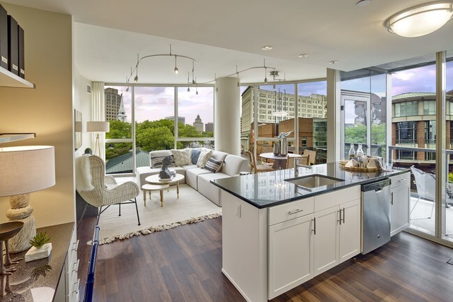 Photo - One Theater Square