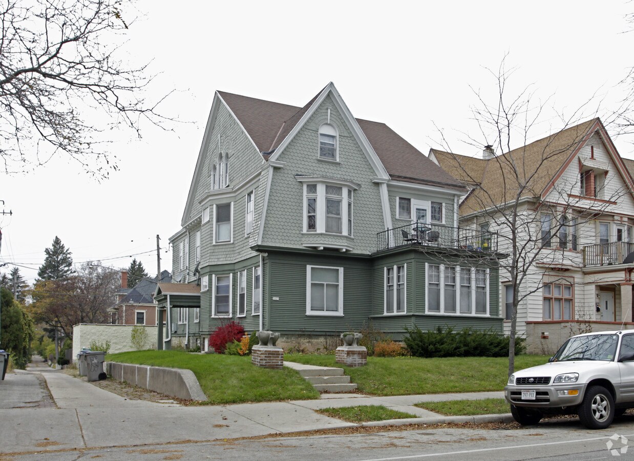 Photo - 2825 N Downer Ave