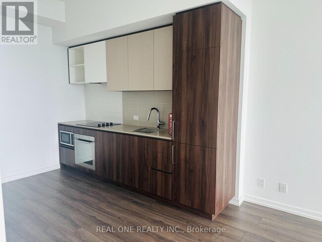 Photo - 7890 Jane St Unit 4001