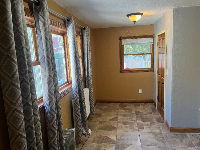 Photo - 1543 Bush St