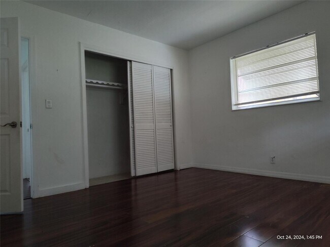 Photo - 200 SE 19th St