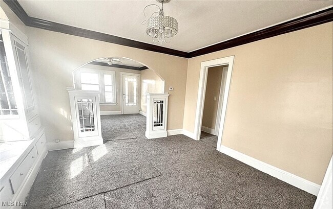 Building Photo - 3045 E 130th St Unit 2 Rental