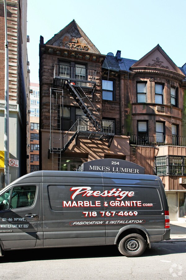 Photo - 254 W 88th St