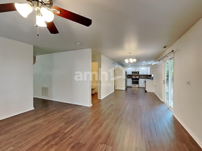 Photo - 372 W Wood Owl Dr