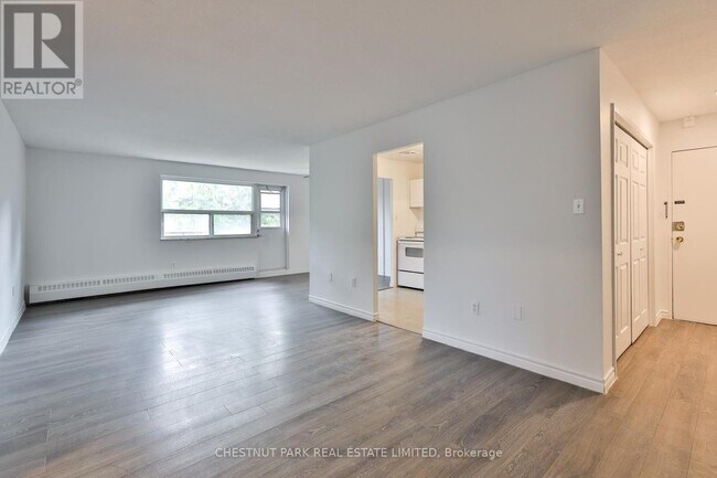 Photo - 900 Glen St Unit 218