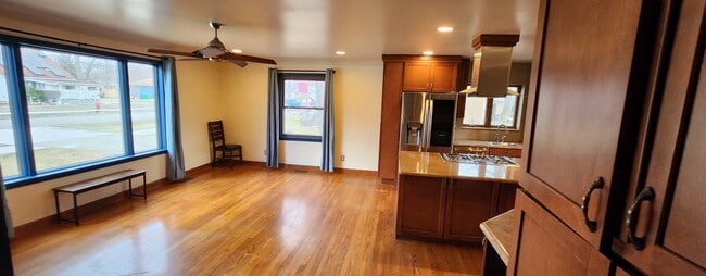 Cocina / sala de estar - 31441 Sheridan St