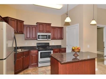 Building Photo - Waterford Commons Rental