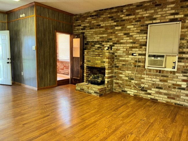 Photo - 416 Oneida Ave