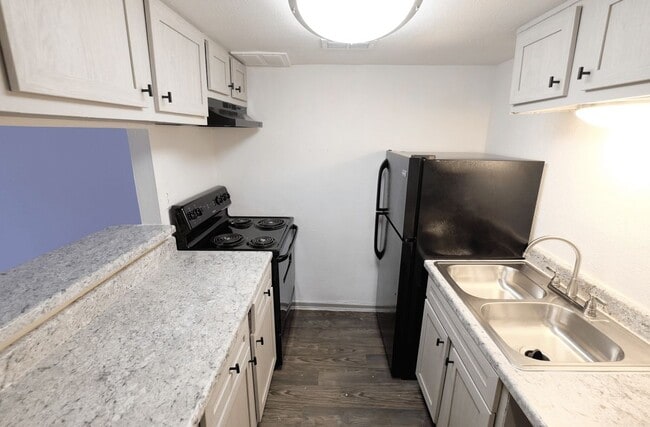 Photo - 1124 Rutland Dr Unit 023