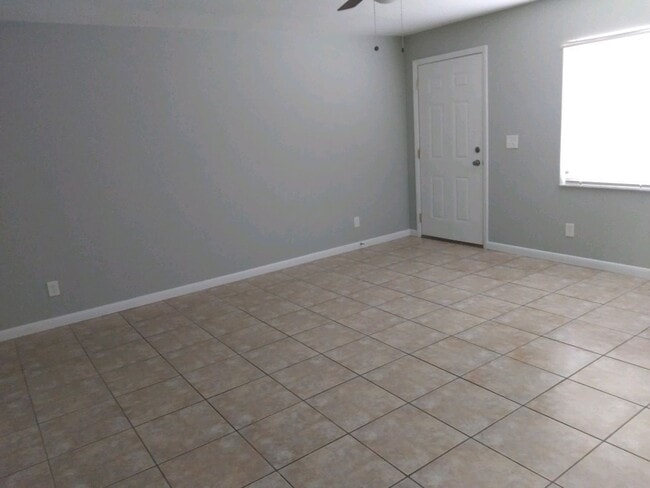 Photo - South Lakeland Rental!!