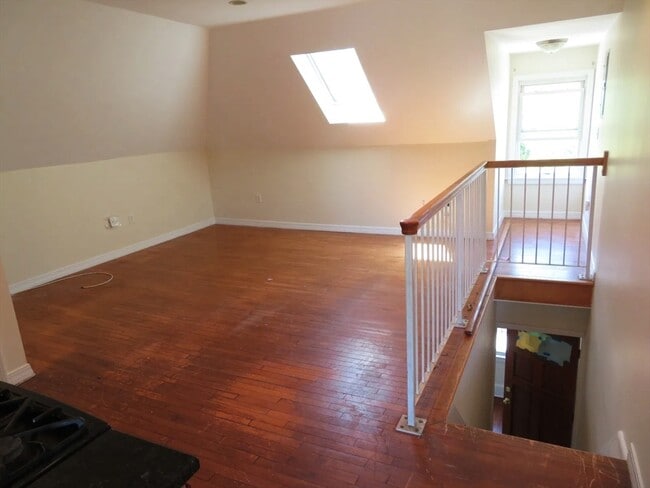 Photo - 1072 River St Unidad 5