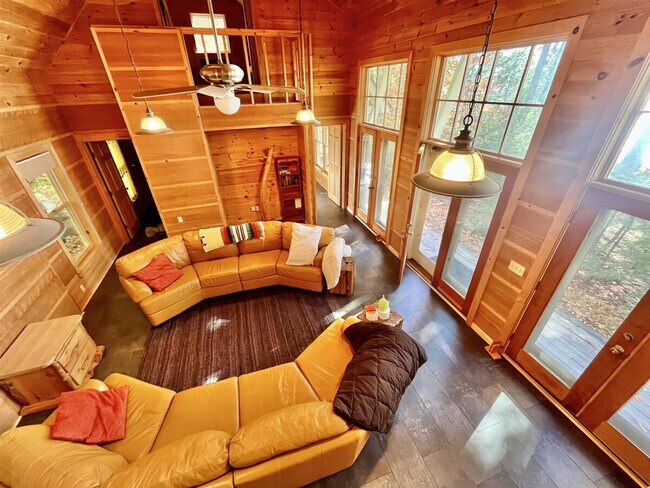 Photo - 11 Basswood Bay Rd Unidad ID1255643P