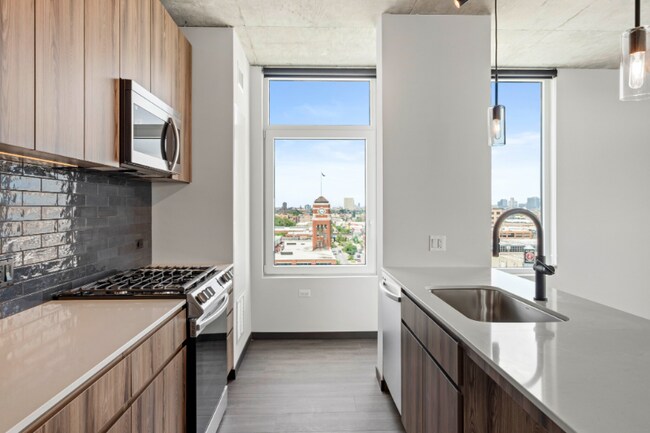 Photo - 140 N Ashland Ave