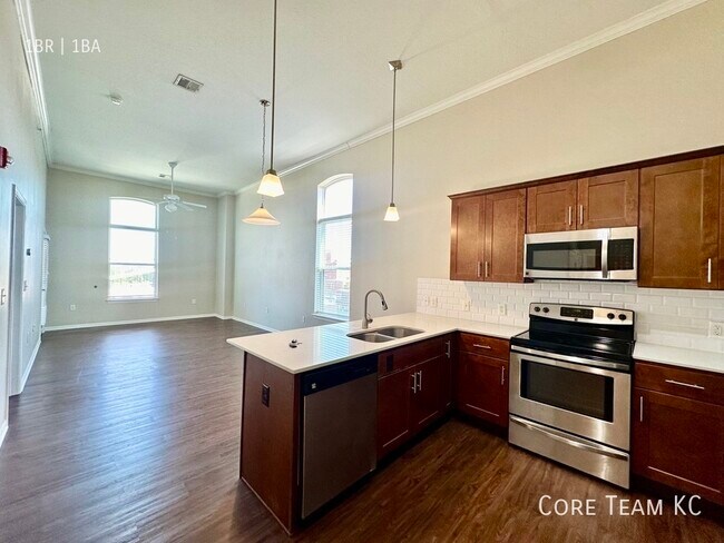 Photo - 504 Grand Blvd Unidad 504-