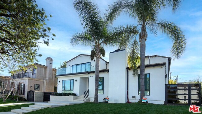 Photo - 9432 Oakmore Rd