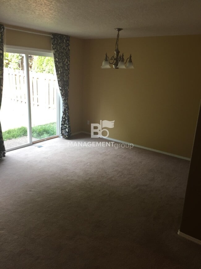 Photo - NW Portland- Bethany Light & Bright Home with Private Backyard