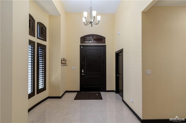 Photo - 18 Joycee Dr