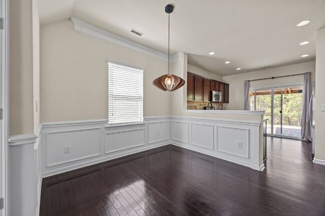 Photo - 4320 Lyman Ave