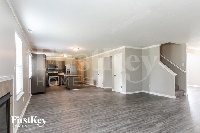 1833 Breman Ln