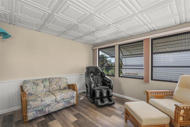 Photo - 303 Marlette Dr