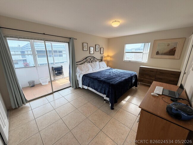 Photo - 419 Brittany Dr
