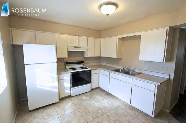 Photo - 1756 E 6th Ave Unidad 1756