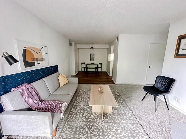 Photo - 1071 Clayton Ln Unidad ID1256102P